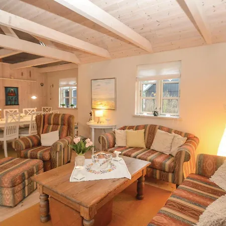 Holiday home 2 Bedroom Amazing In Vaeggerlose *